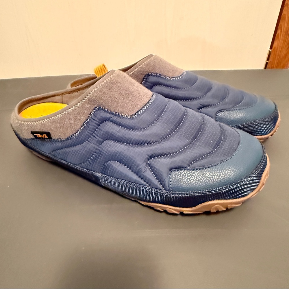 PRICE DROP Teva ReEmber Terrain Blue